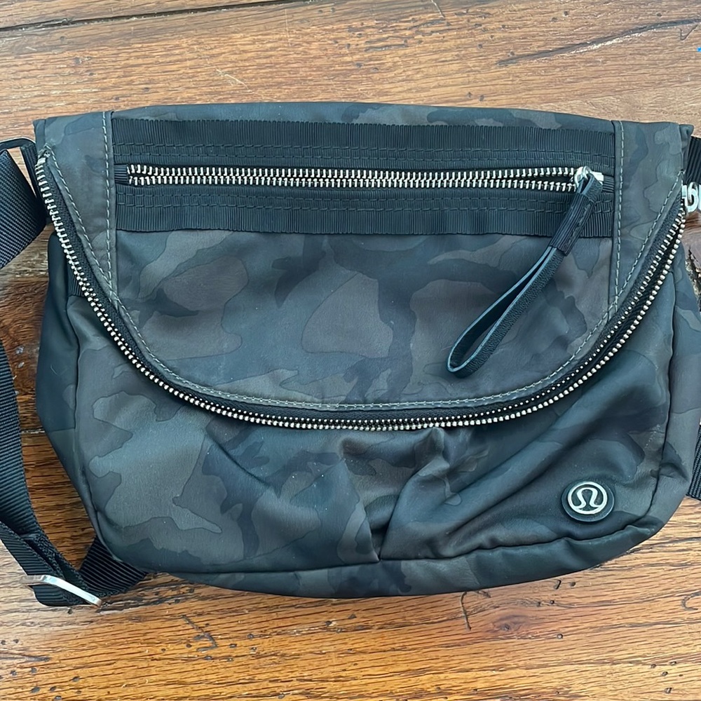 Lululemon Festival Crossbody Bag 5L Camo
